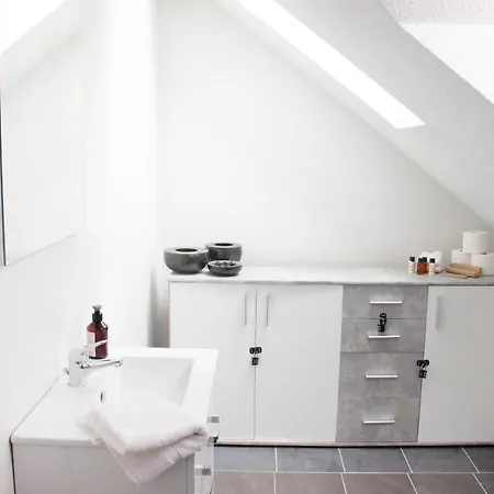 Blackncozy - Design Appartement Mit Boxspringbett Und Balkon Lorrach Exterior photo