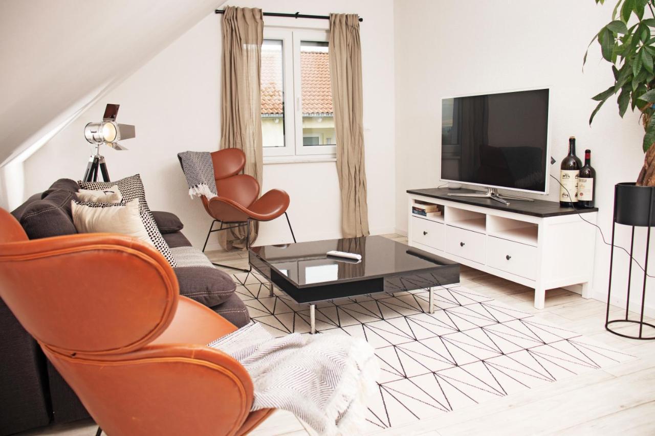 Apartment Blackncozy - Design Mit Boxspringbett Und Balkon Lorrach