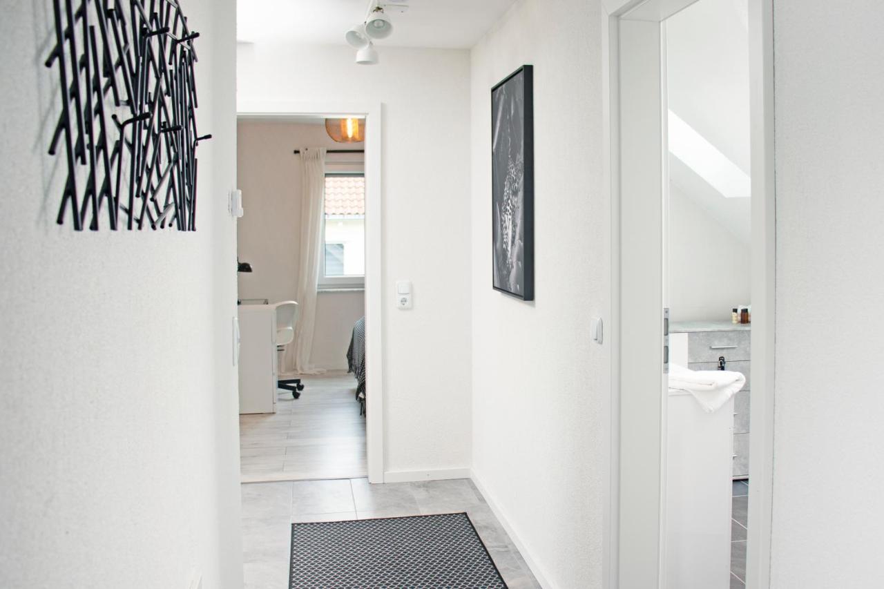 Blackncozy - Design Mit Boxspringbett Und Balkon Apartment